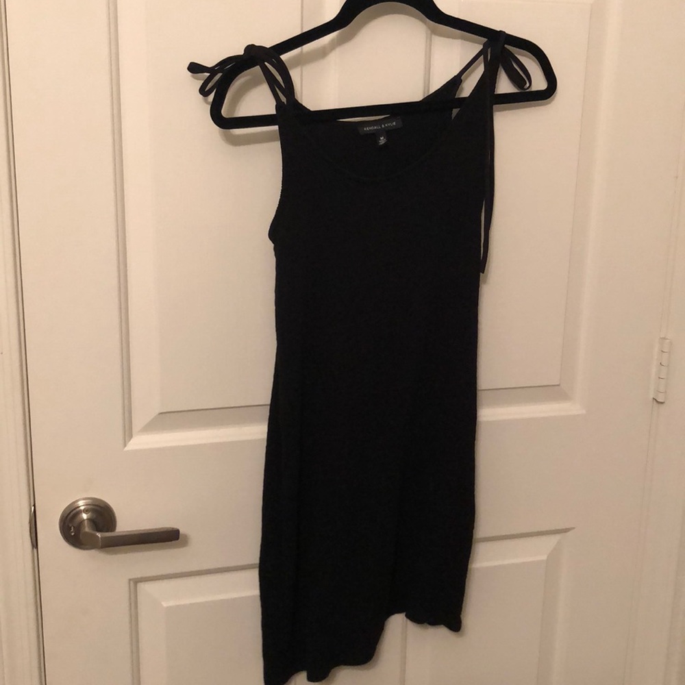 Black Kendall and Kylie dress